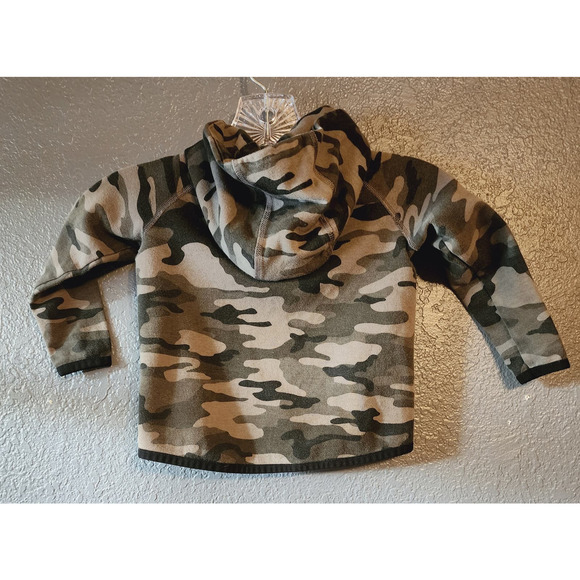 Gap Fit Zip Up Camo Jacket Size 18/24 Months - Picture 2 of 2